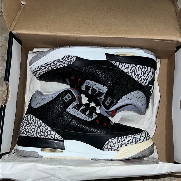 Nike Air Jordan Big Kids Sneakers - Picture 2 of 12